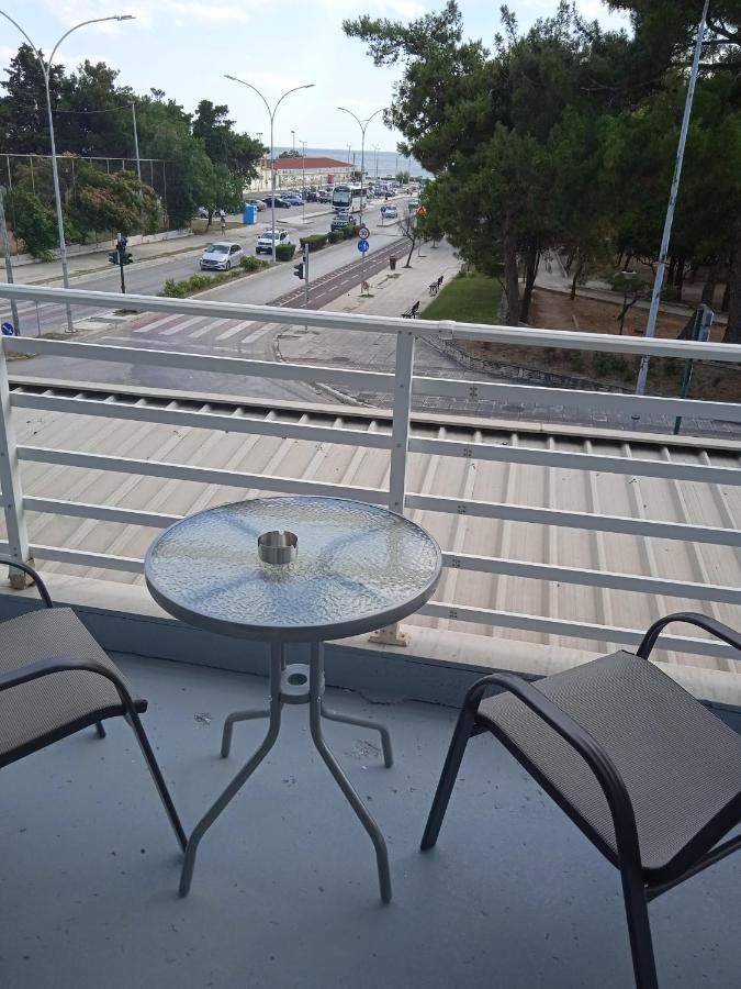 Paralion Town Apartments อเล็กซานโดรโพลิส ภายนอก รูปภาพ