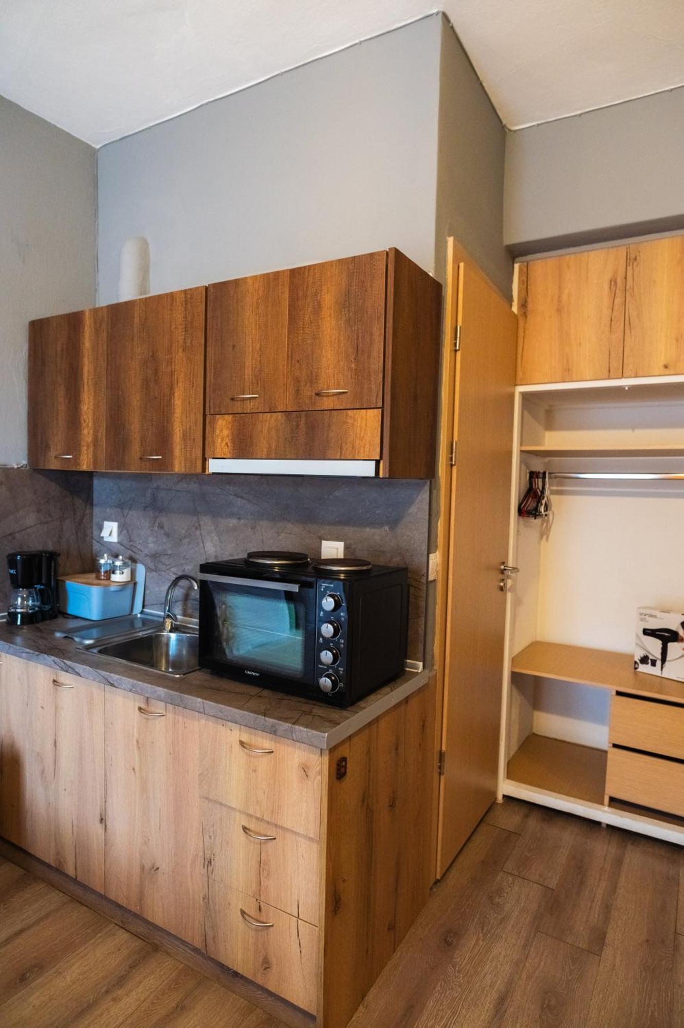 Paralion Town Apartments อเล็กซานโดรโพลิส ภายนอก รูปภาพ