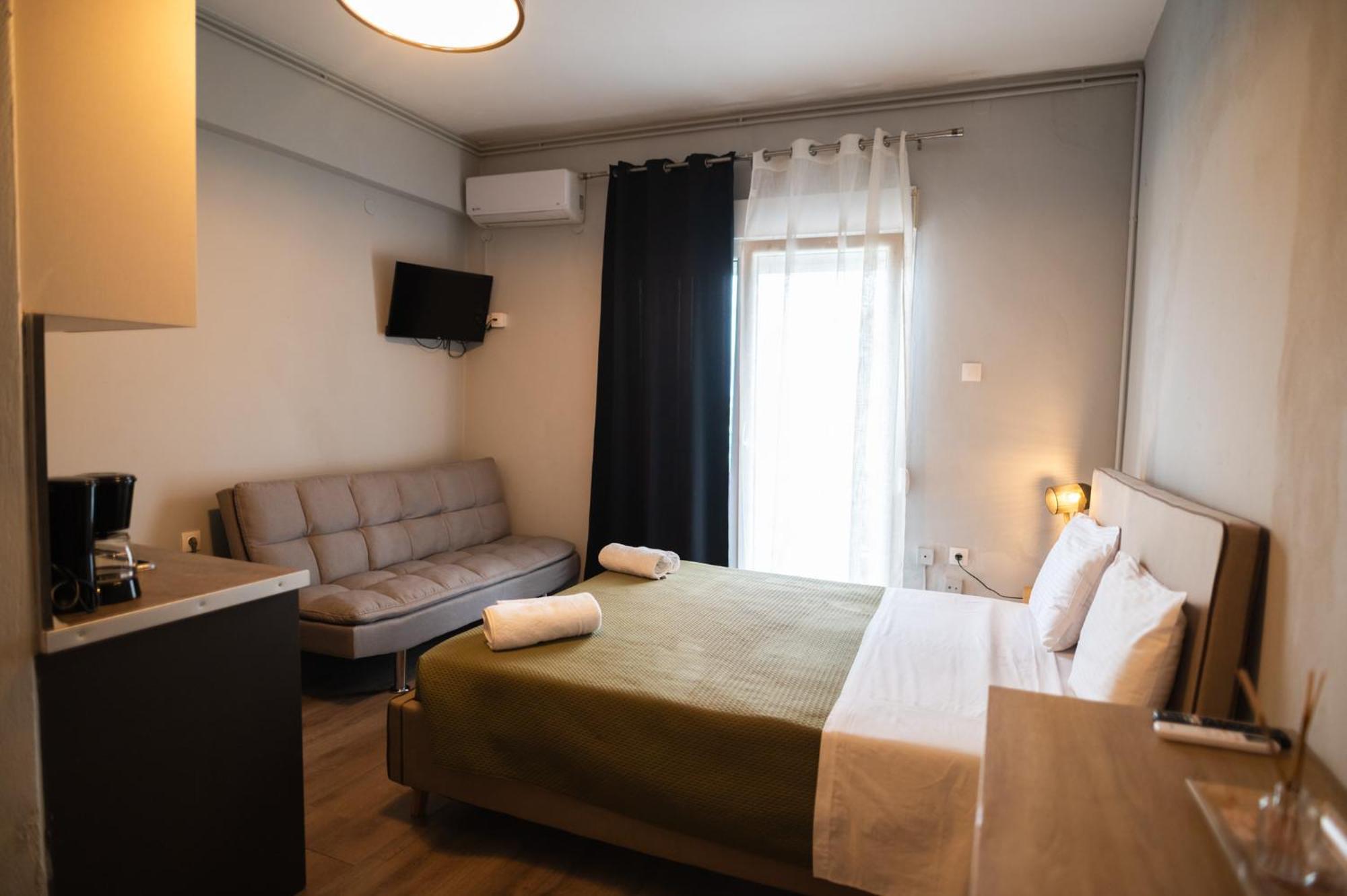 Paralion Town Apartments อเล็กซานโดรโพลิส ภายนอก รูปภาพ