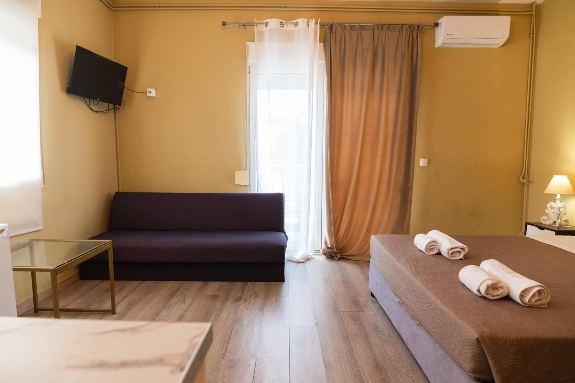 Paralion Town Apartments อเล็กซานโดรโพลิส ภายนอก รูปภาพ