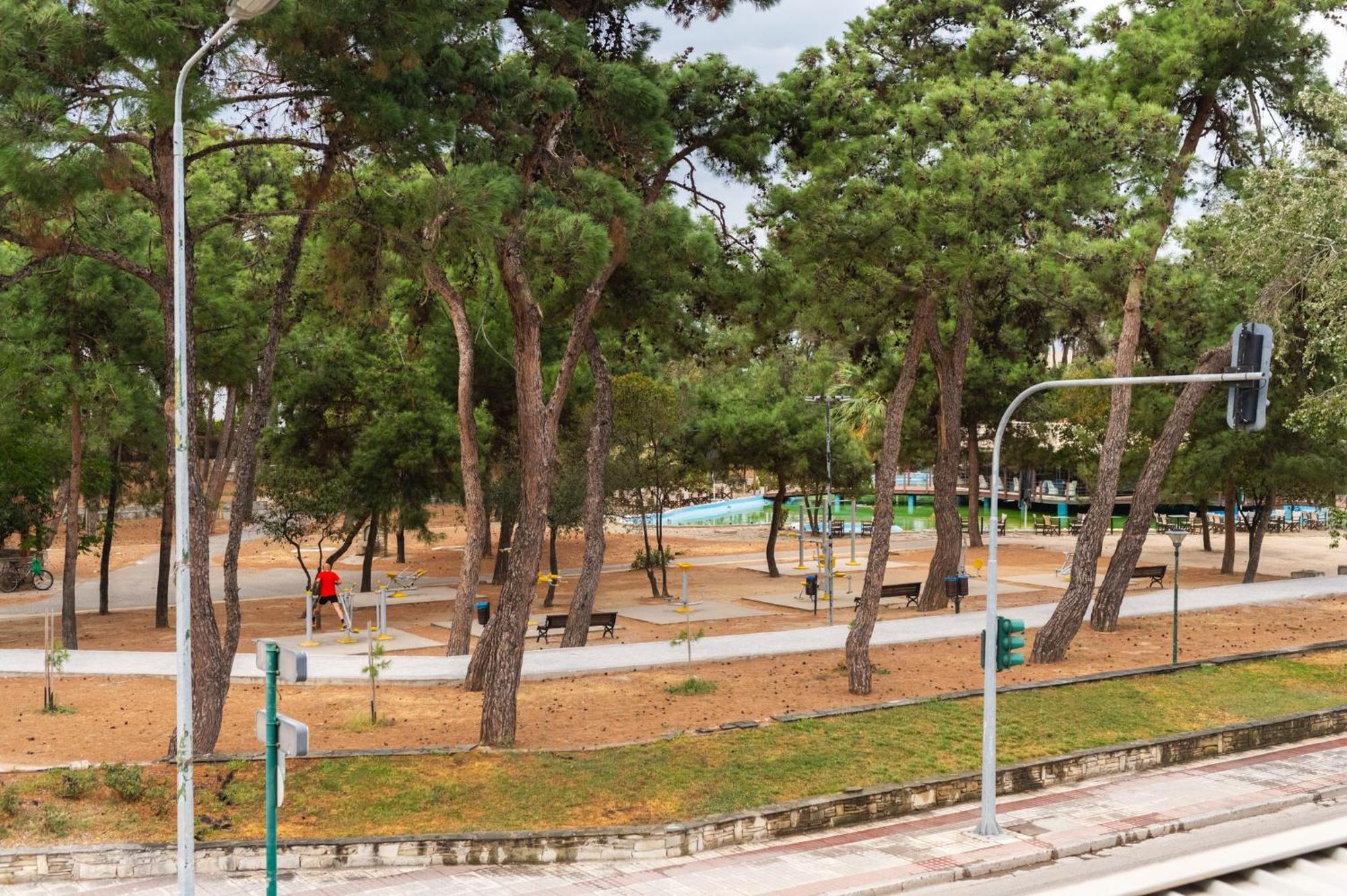 Paralion Town Apartments อเล็กซานโดรโพลิส ภายนอก รูปภาพ